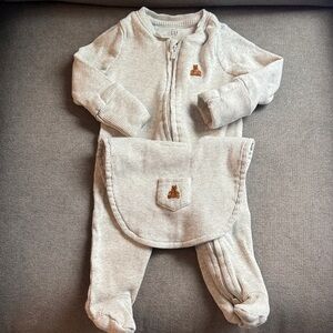 GAP Cream Kids One Piece Bodysuit